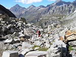 Sullo sfondo Punta Terrarosa , d'Aurona e del Rebbio